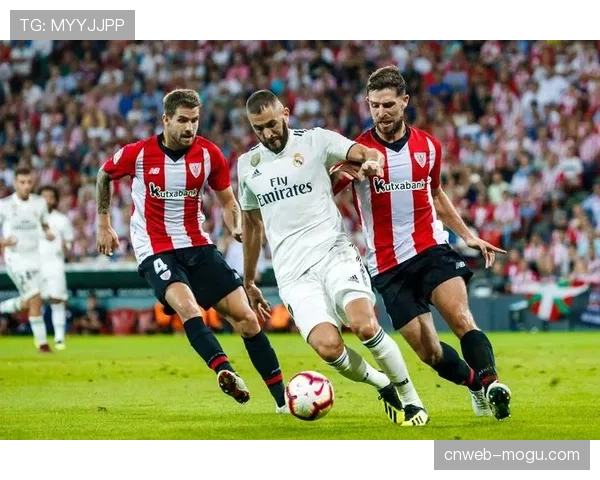 观点：球场暴力事件频发，西甲安保升级计划引发隐私讨论